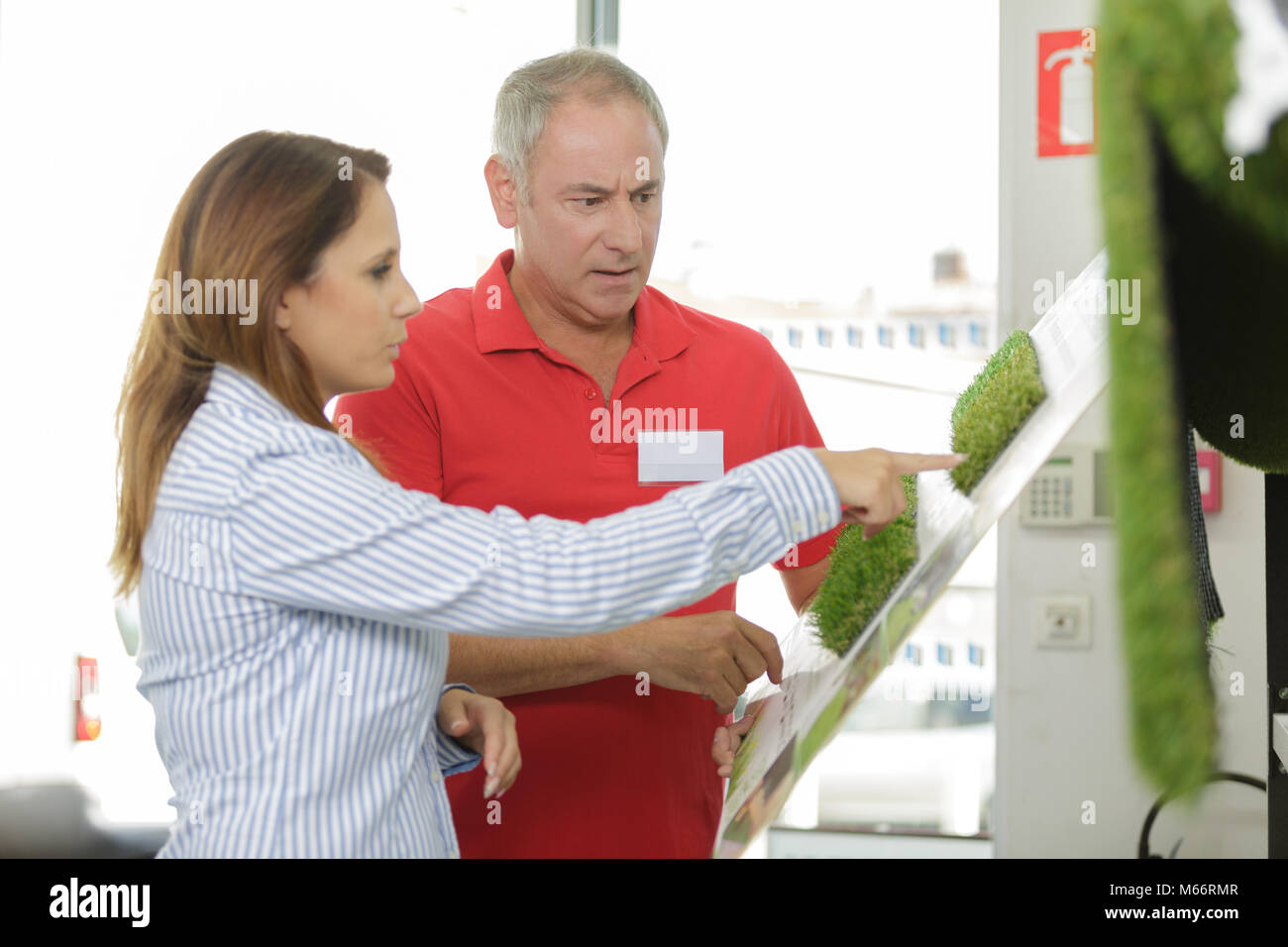 Kaufen gefälschte Gras Stockfoto