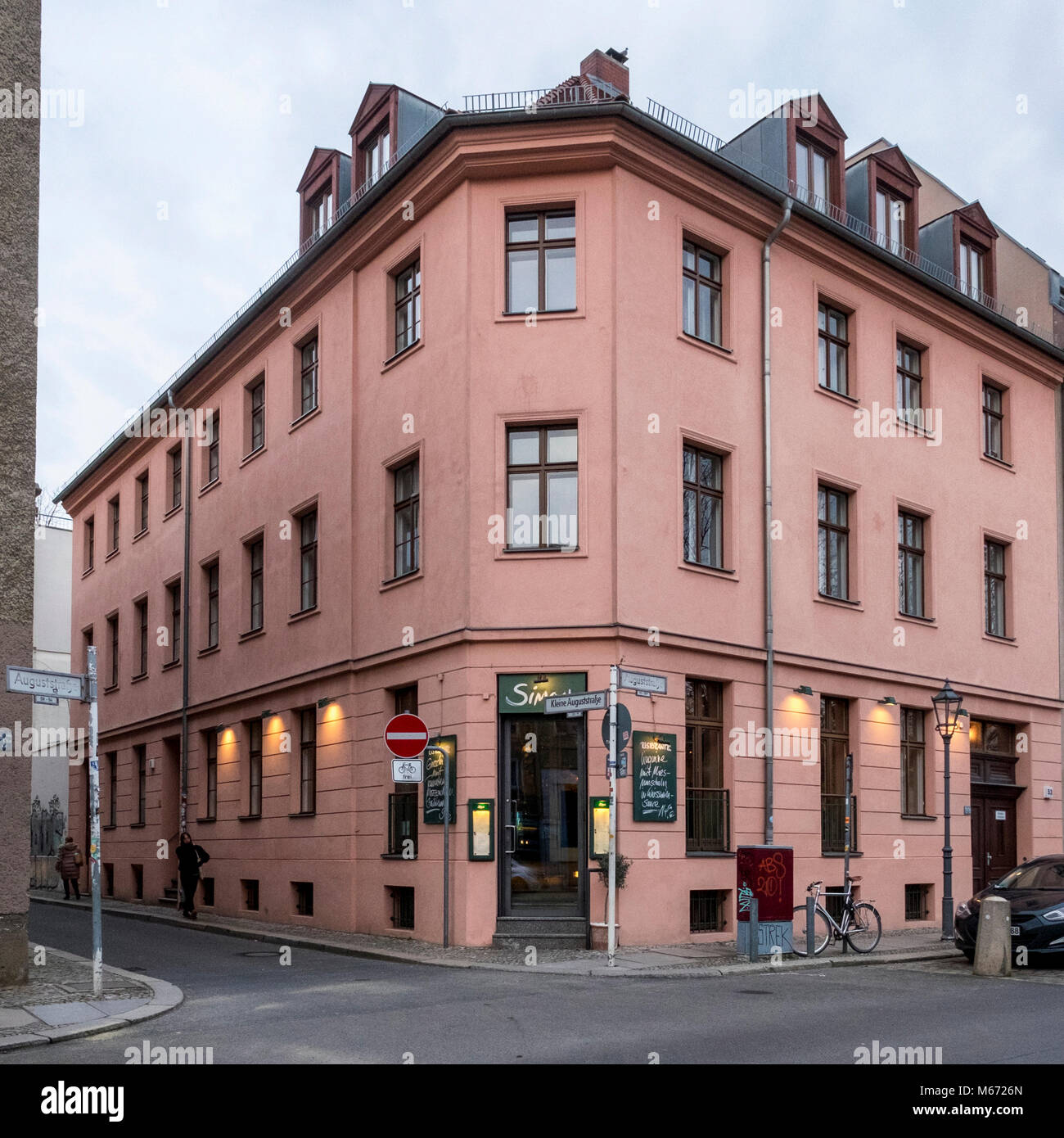Türkisches Restaurant Berlin In Der Nähe Italienisches rstaurant -Fotos und -Bildmaterial in hoher Auflösung – Alamy