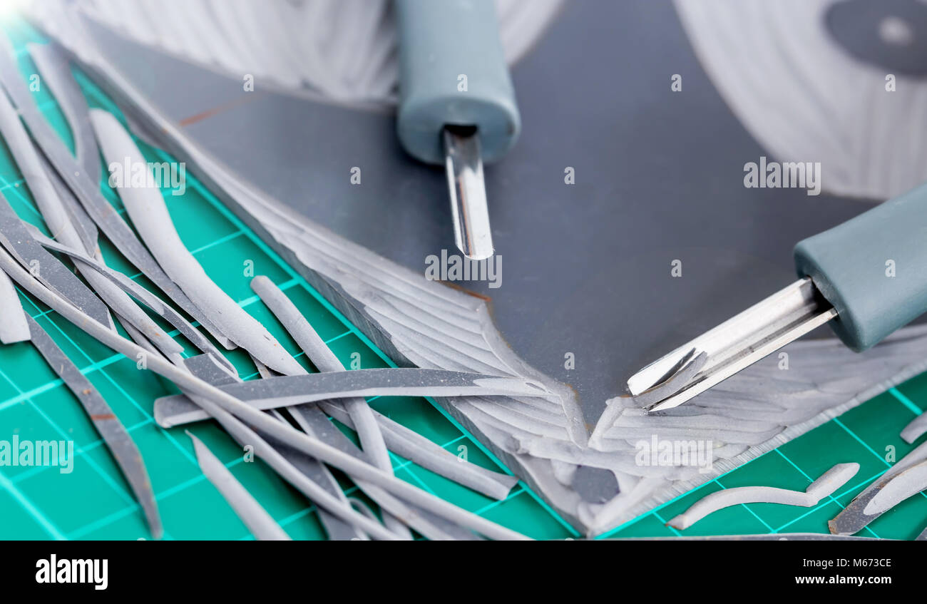 Lino schließen zerschneiden. Lino von Hand geschnitten. Stockfoto