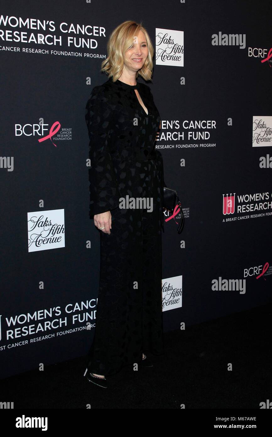 LOS ANGELES - Feb 27: Lisa Kudrow auf der einen unvergesslichen Abend im Beverly Wilshire Hotel am Februar 27, 2018 in Beverly Hills, CA bei der Ankunft für eine der unvergesslichen Abend Frauen Cancer Research Fund (WCRF) Benefizgala, Beverly Wilshire Hotel, Beverly Hills, CA Februar 27., 2018. Foto von: Priscilla Grant/Everett Collection Stockfoto