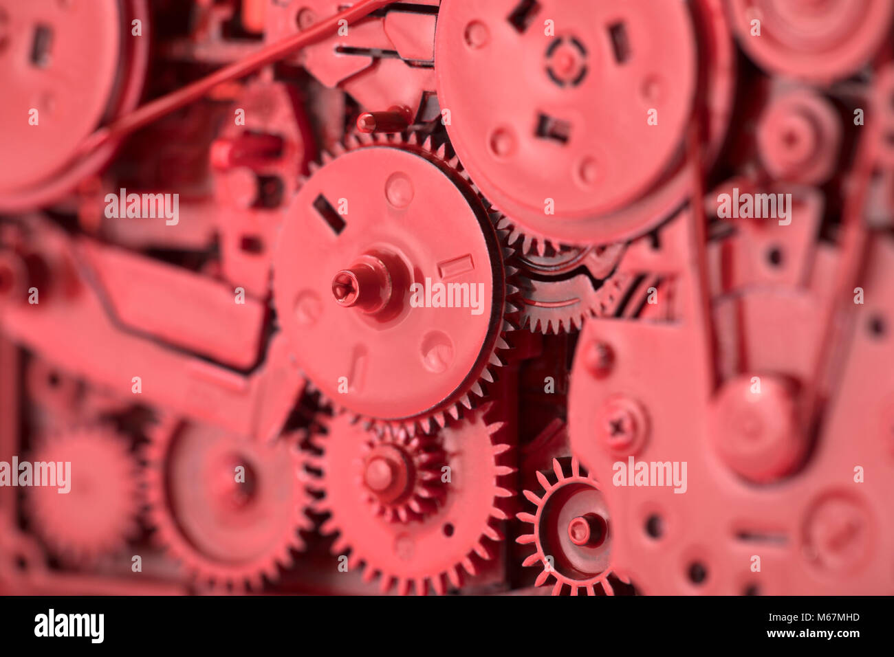 Rot Getriebe und Zahnräder Makroaufnahme, industriellen Hintergrund Stockfoto