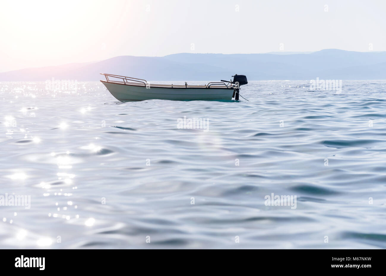 Boot im Meer. Stockfoto