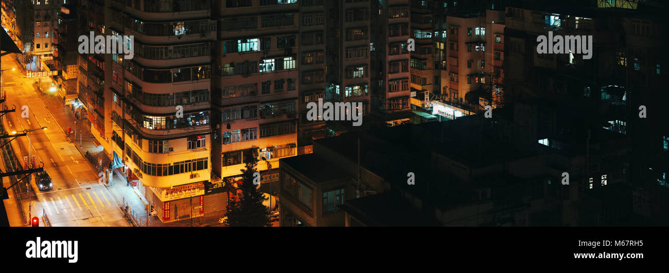 Sham Shui Po Nachtleben und Fenster leuchten, West Kowloon, Hong Kong Stockfoto