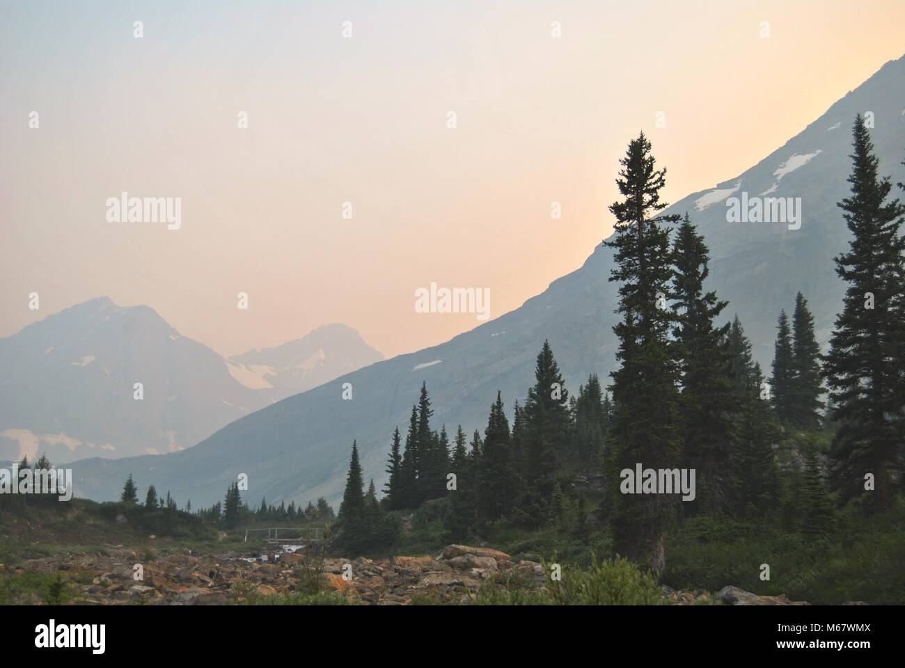 Smoky Sky in Jasper, AB Stockfoto
