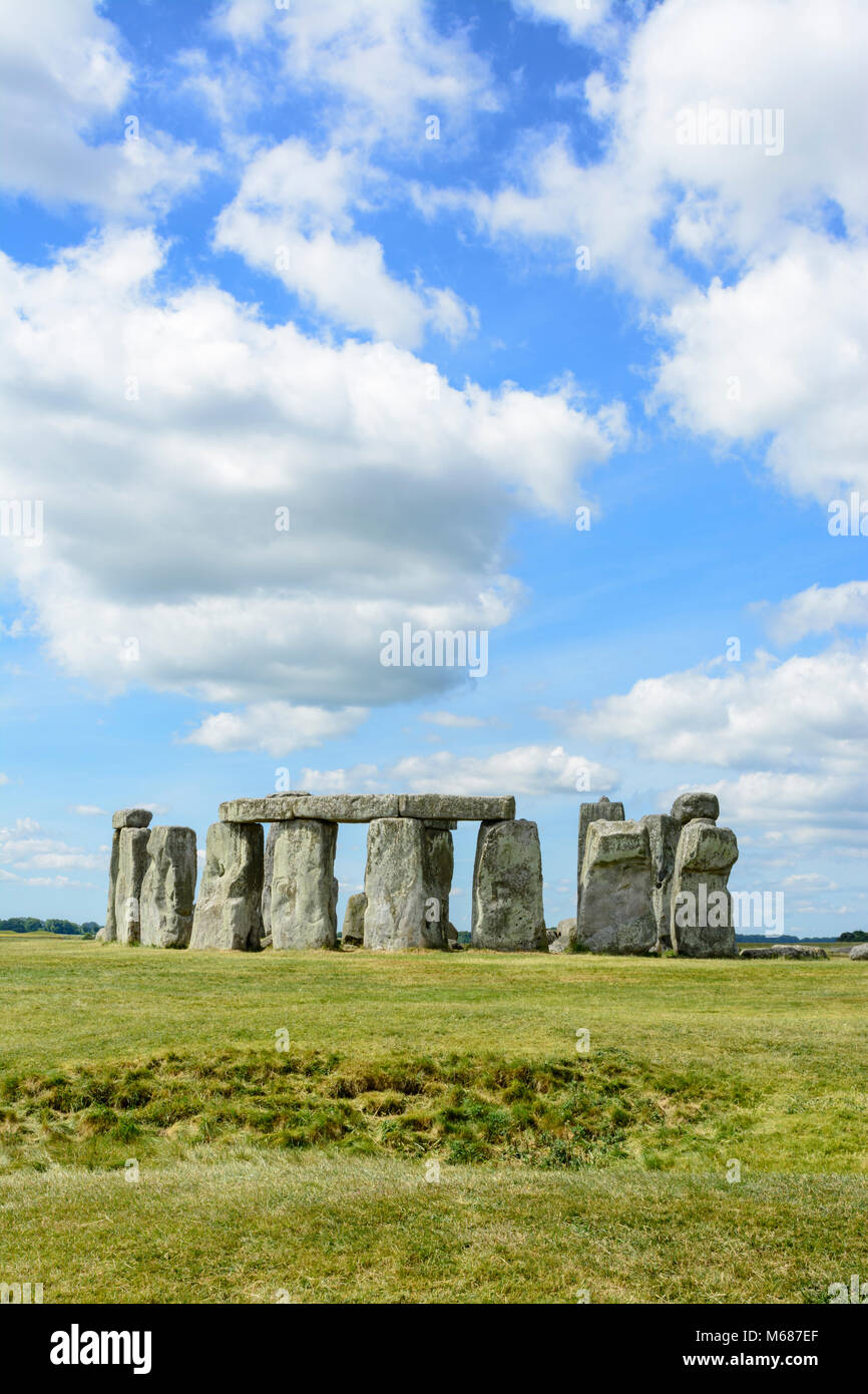Stonehenge, eine neolithische Ring der stehenden Steine auf Salisbury, Wiltshire, England, UK. Stonehenge wurde von der UNESCO zum Weltkulturerbe im Jahr 1986. Stockfoto