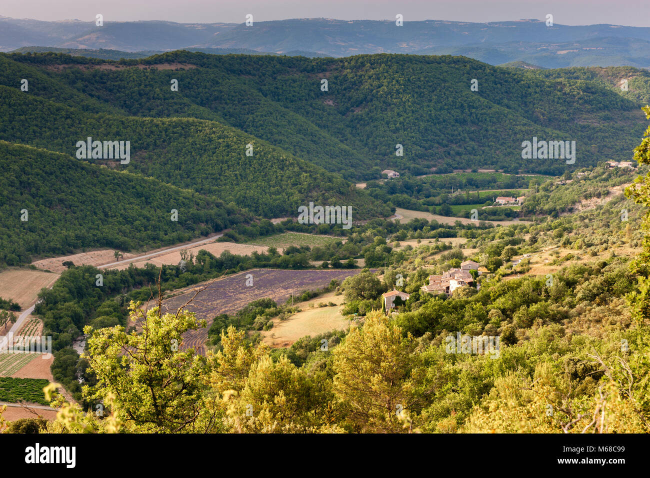 Larnas Bourg-Saint-Andéol Privas Ardèche Auvergne-Rh ône-Alpes Frankreich Stockfoto
