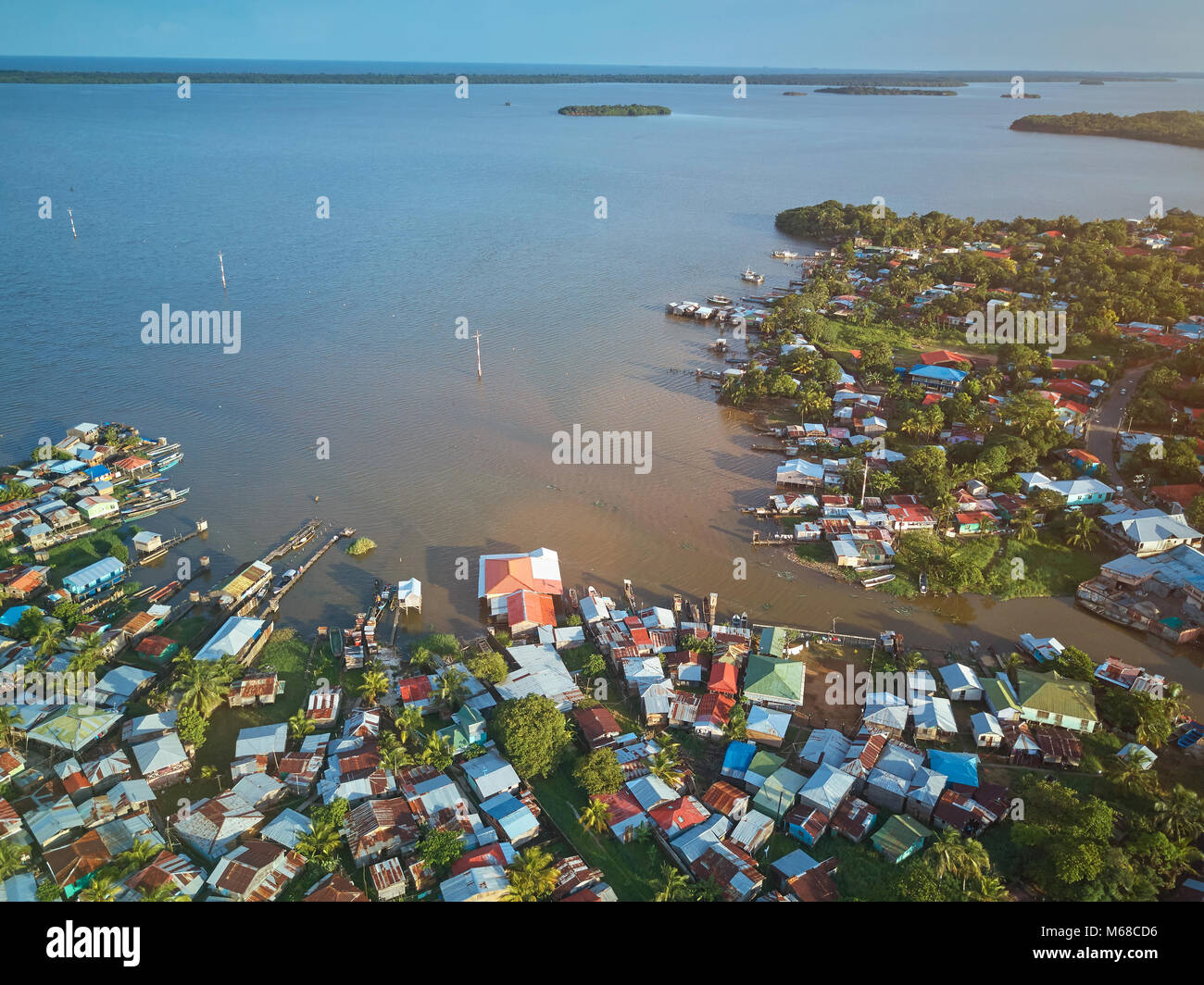 Port in Bluefields Stadt Antenne drone Ansicht Sonnenuntergang Stockfoto