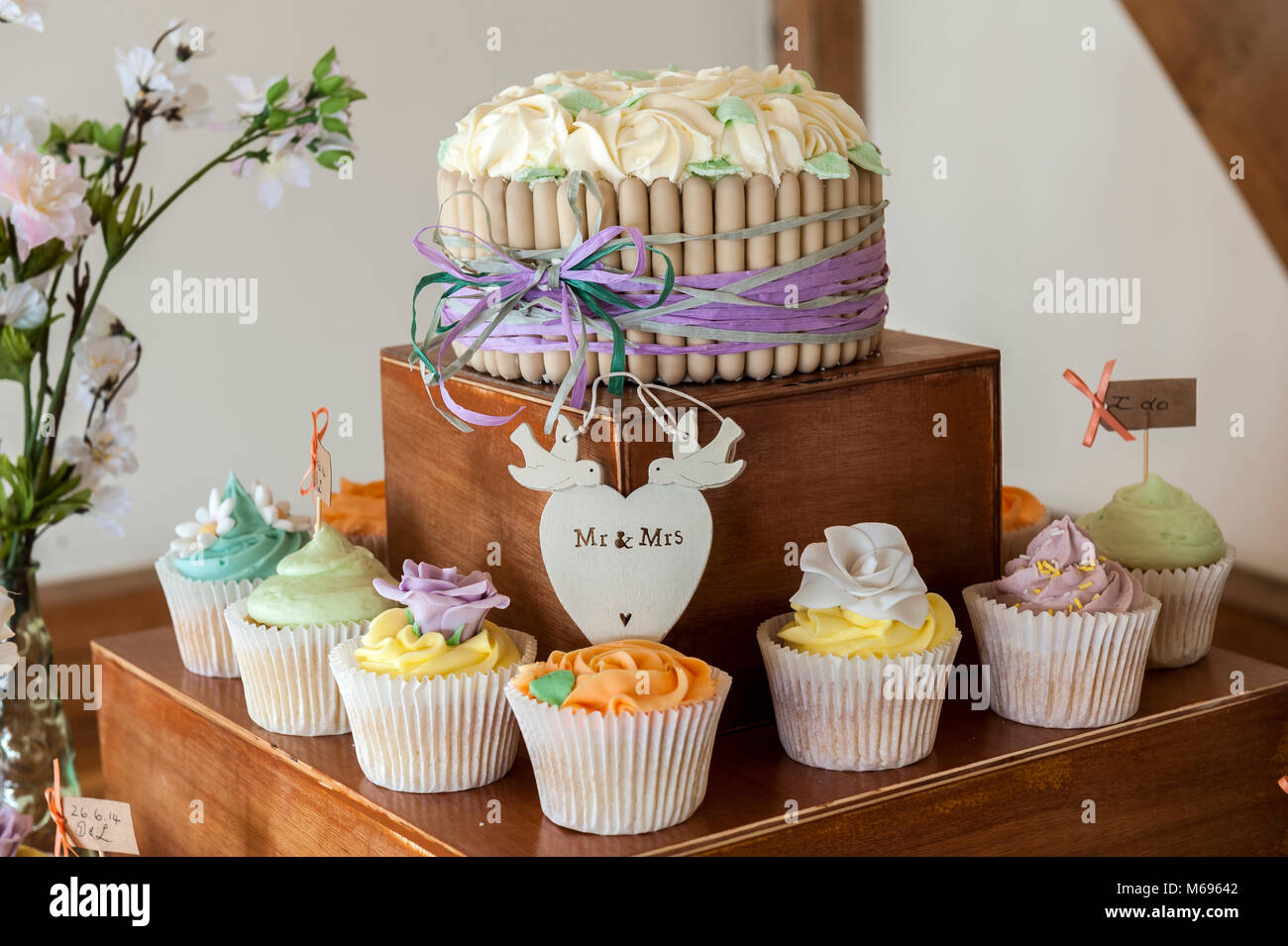 Hochzeitstag cup cakes Stockfoto
