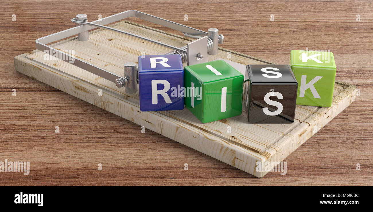 Wort Risiko Buchstaben auf bunte Würfel und eine Maus trap, Holzboden Hintergrund. 3D-Darstellung Stockfoto