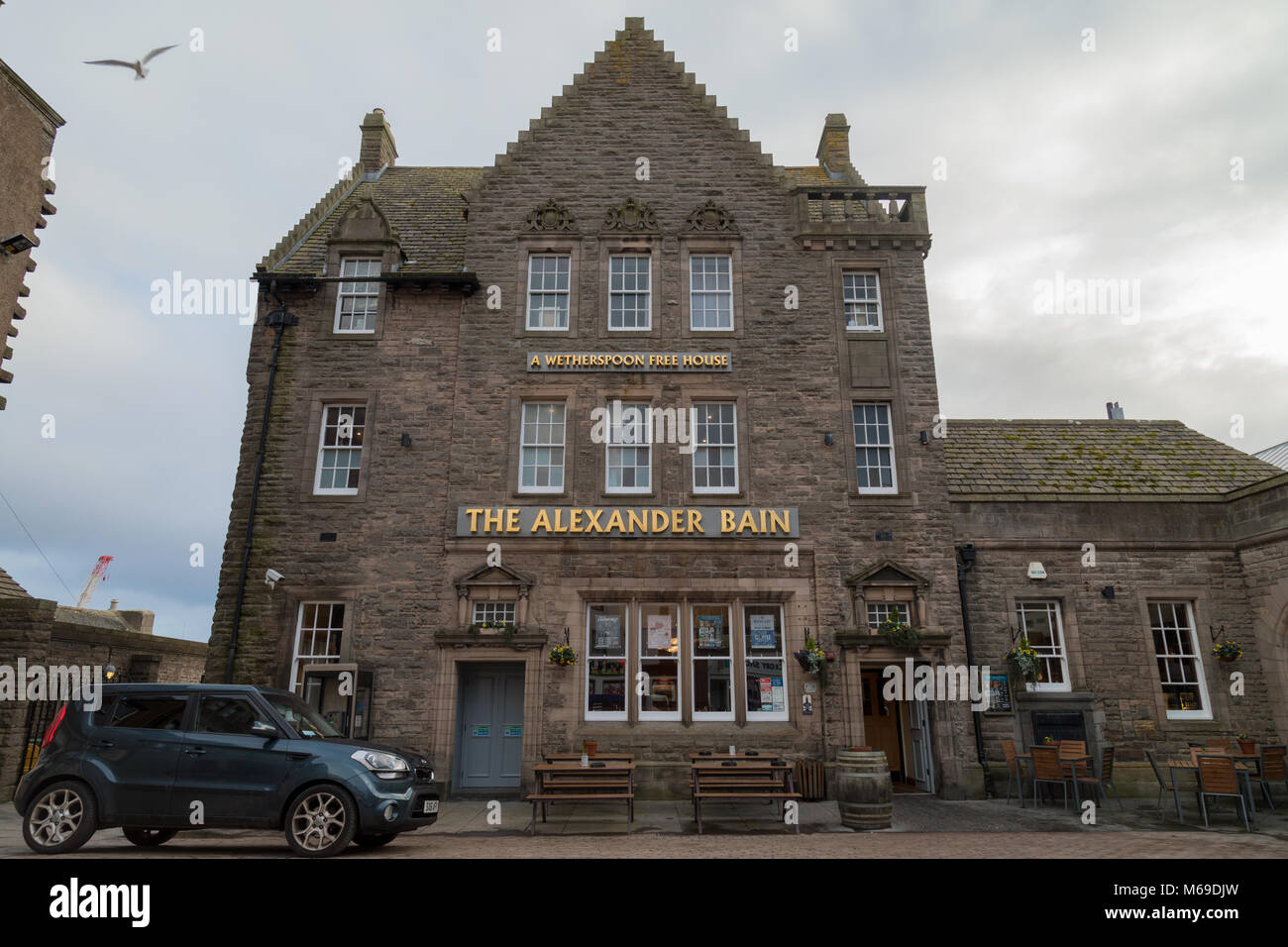 Die Alexander Bain Wetherspoons bar in Wick, die nach einem schottischen Erfinder, der in der Umgebung lebte. Stockfoto