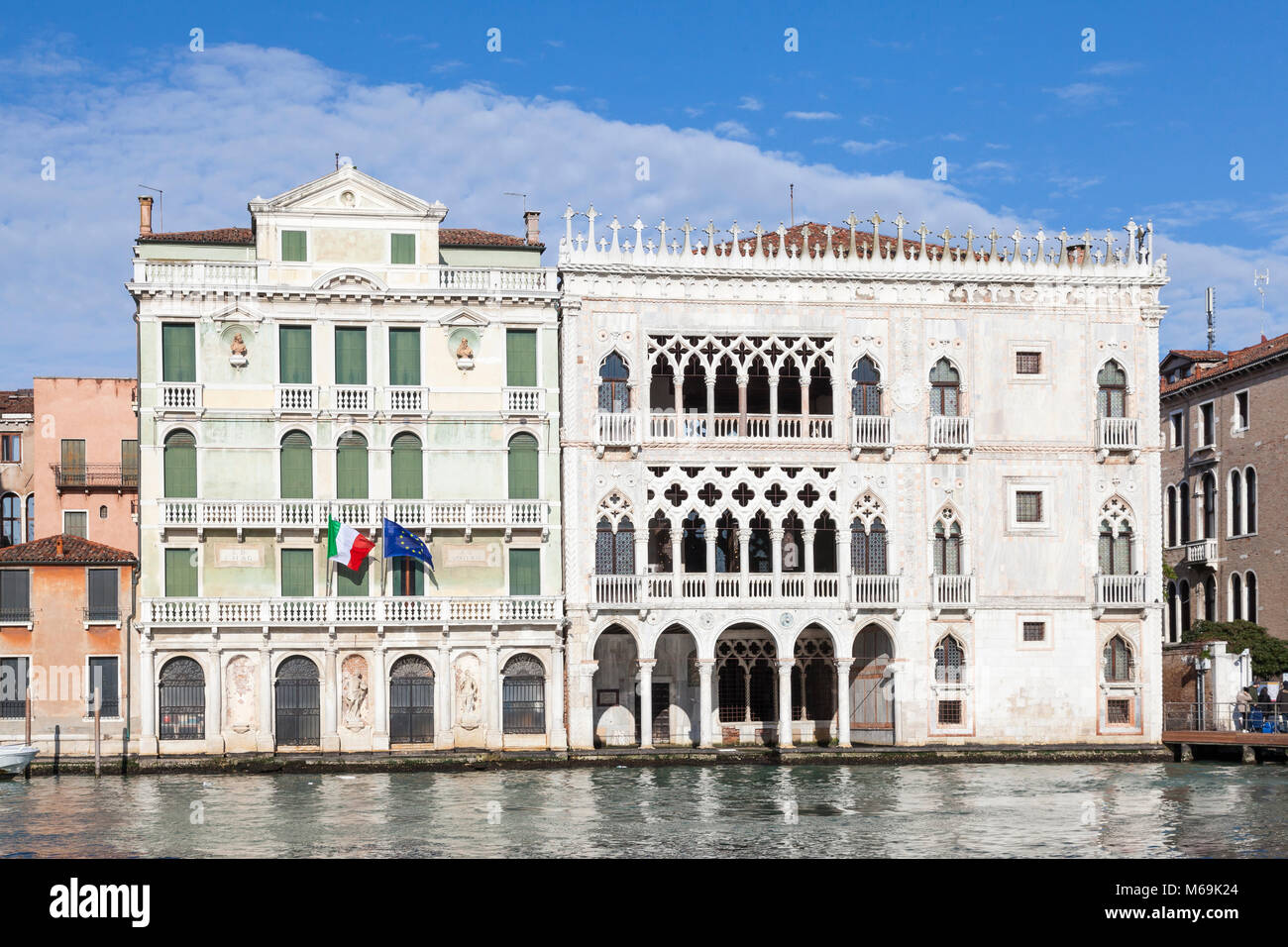 Palazzo Santa Sofia, oder Ca' D'Oro und Palazzo Giusti, Grand Canal, Santa Croce, Venedig, Venetien, Italien. Ca'D'Oro ist eine Kunst Museum Galleria G bekannt Stockfoto