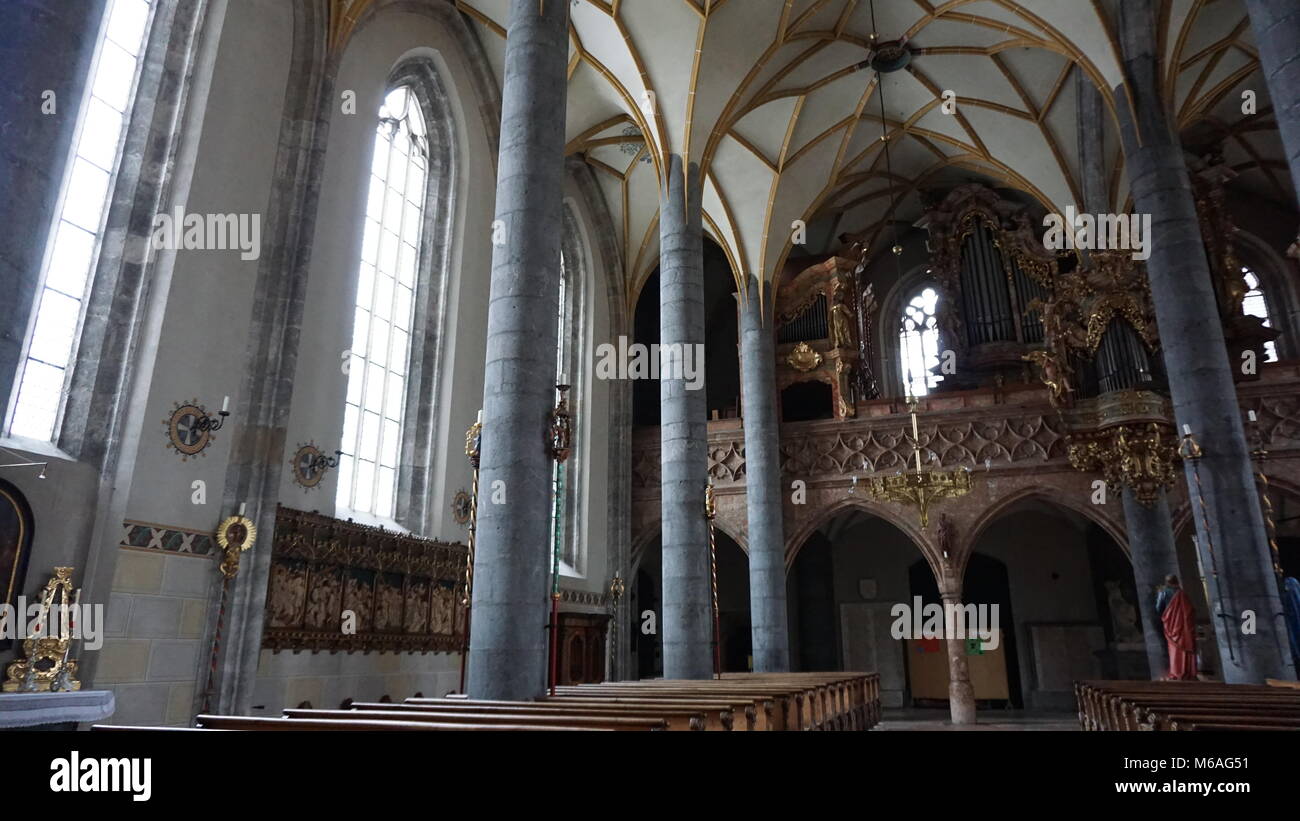 Schwaz - Tirol Österreich Kirche Pfarrkirche Maria Himmelfahrt, Kirche in Tirol in der Nähe von Innsbruck Österreich Stockfoto