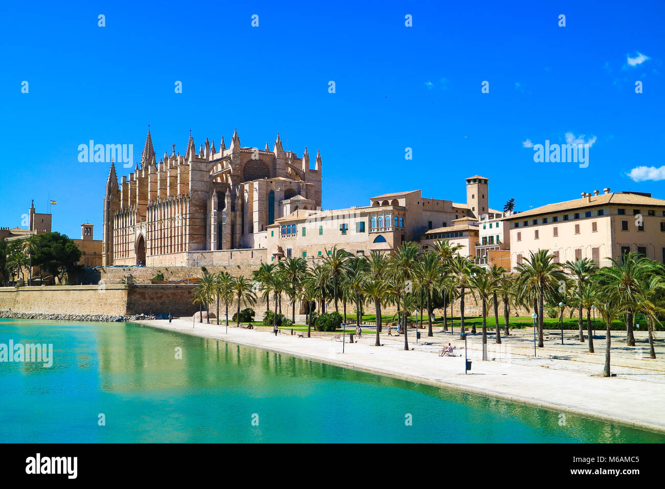 La Seu - Die berühmten mittelalterlichen gotischen Kathedrale in der Hauptstadt der Insel. Palma de Mallorca, Spanien. Stockfoto