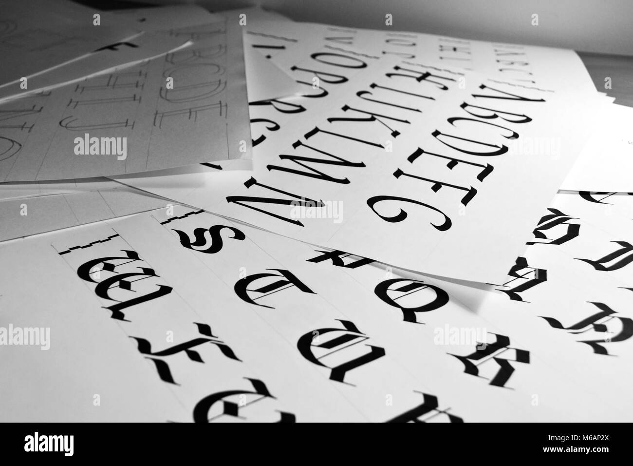 Hand caligraphic schwarzen Buchstaben Alphabet geschrieben Stockfoto
