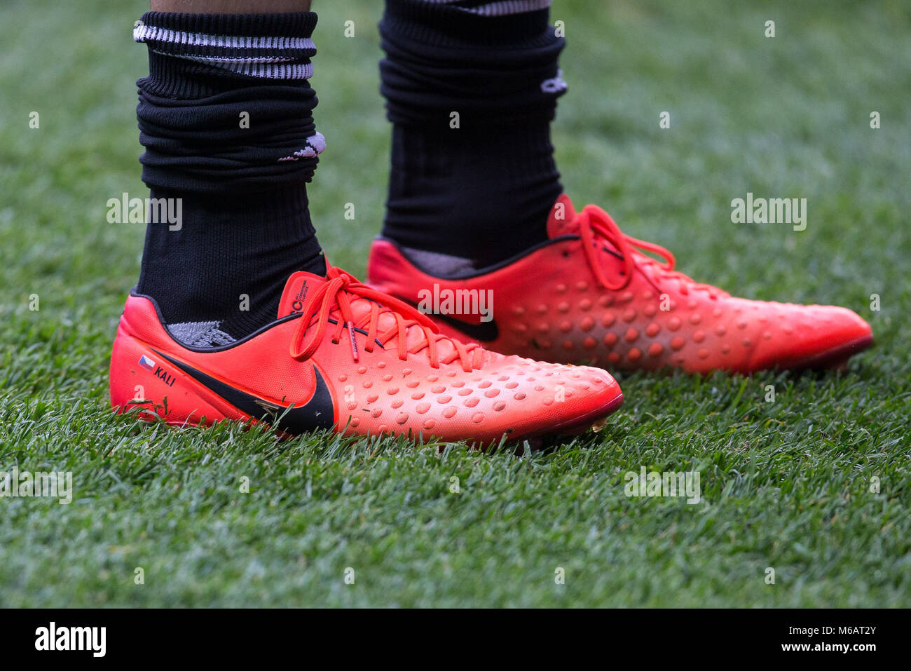 Tomas Kalas von Fulham Socken & personalisierte Nike Fußballschuhe während  der Sky Bet Meisterschaft Play Off Halbfinale 2 bein Match zwischen Lesen  und F Stockfotografie - Alamy