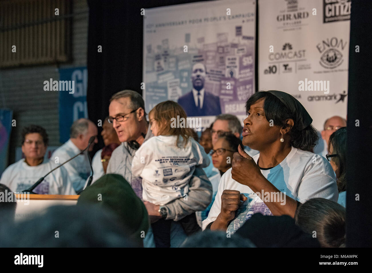 Philadelphia, Pennsylvania/USA: ASL Übersetzung von Erläuterungen von Todd Bernstein, Gründer und Präsident von Global Citizen 365. 15. Januar 2018. Stockfoto