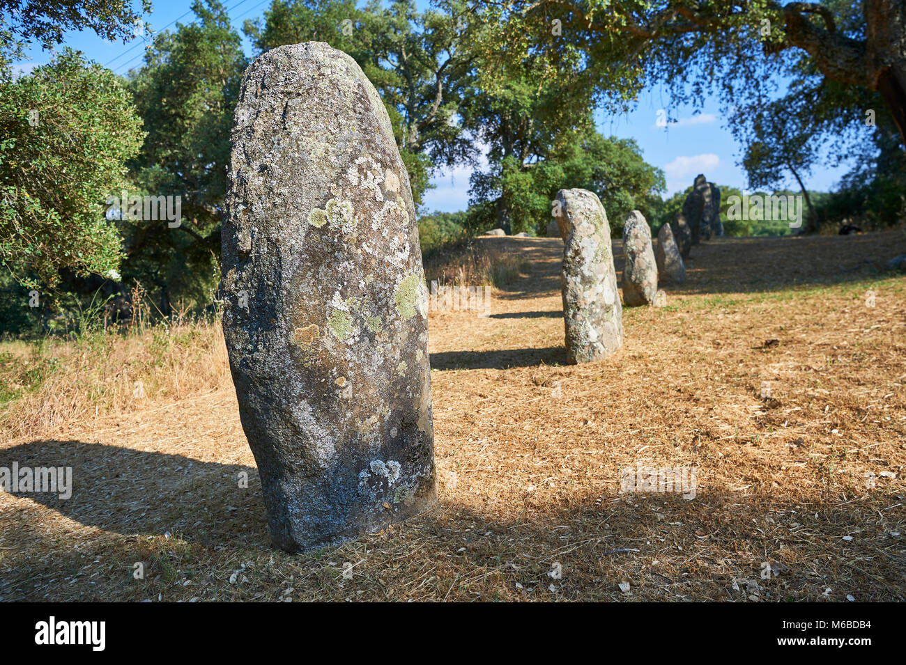 Fotos & Bilder von prähistorischen Kupfer alter Proto anthropomorphen Standing Stone statue Menhire in der biru' e Concas archaeolological Ort, Sorgono, Stockfoto