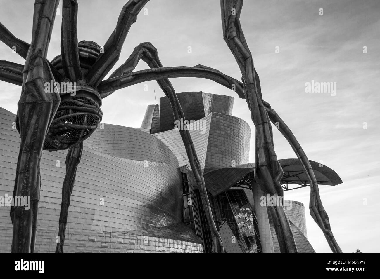 Das Guggenheim Museum, eingeweiht im Oktober 18,1997, ist eines der größten Museen in Spanien. Stockfoto