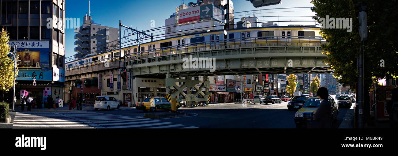 U-Bahn, Züge in Asakusabahi, Tokio, Japan Stockfoto
