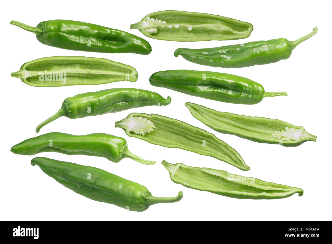 Hatch grüne Chilis (Capsicum annuum), Medium. Beschneidungspfade für jede Stockfoto