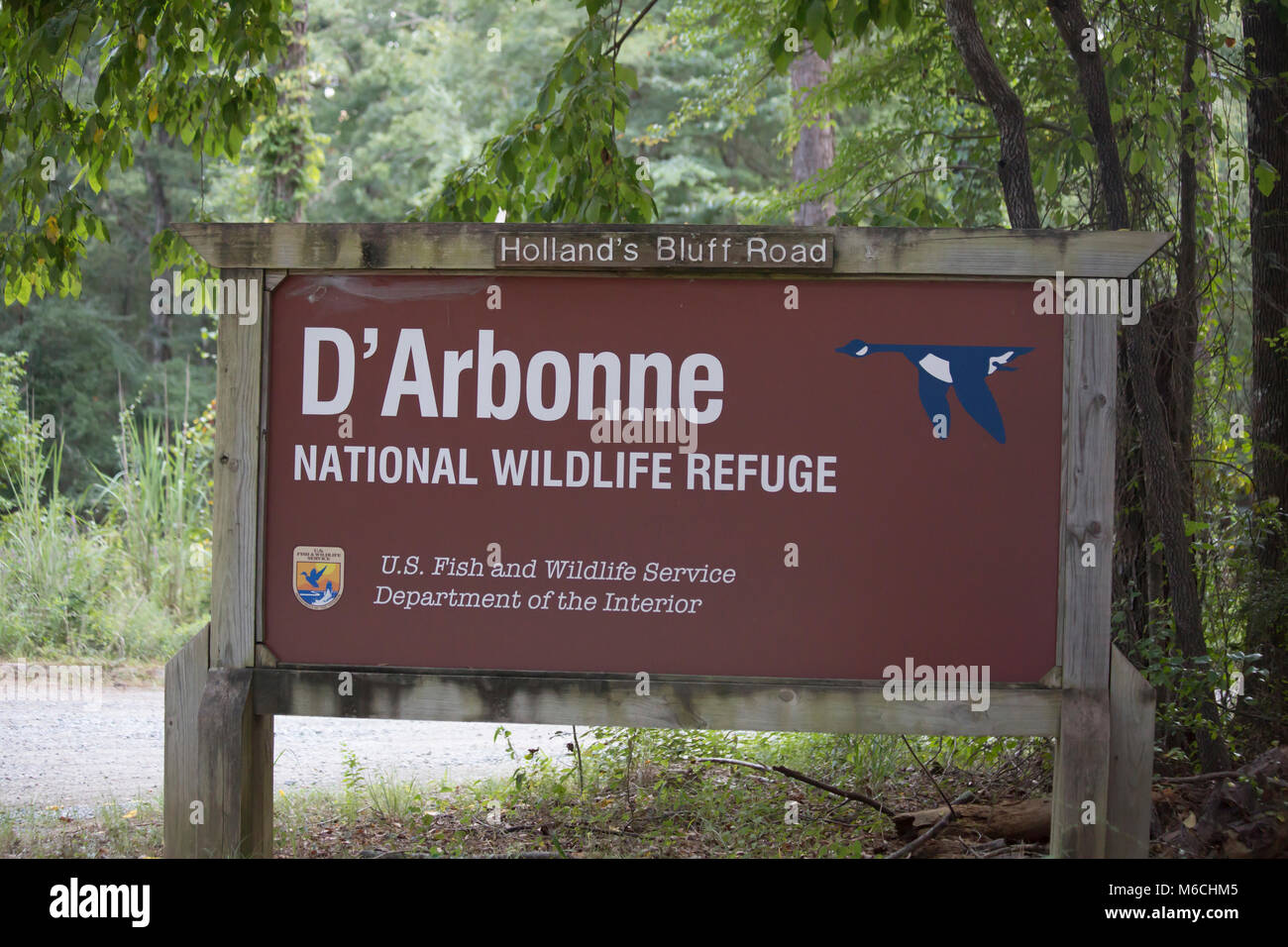 Zeichen, die den Eingang zu den D'Arbonne National Wildlife Refuge in Lousiana Stockfoto