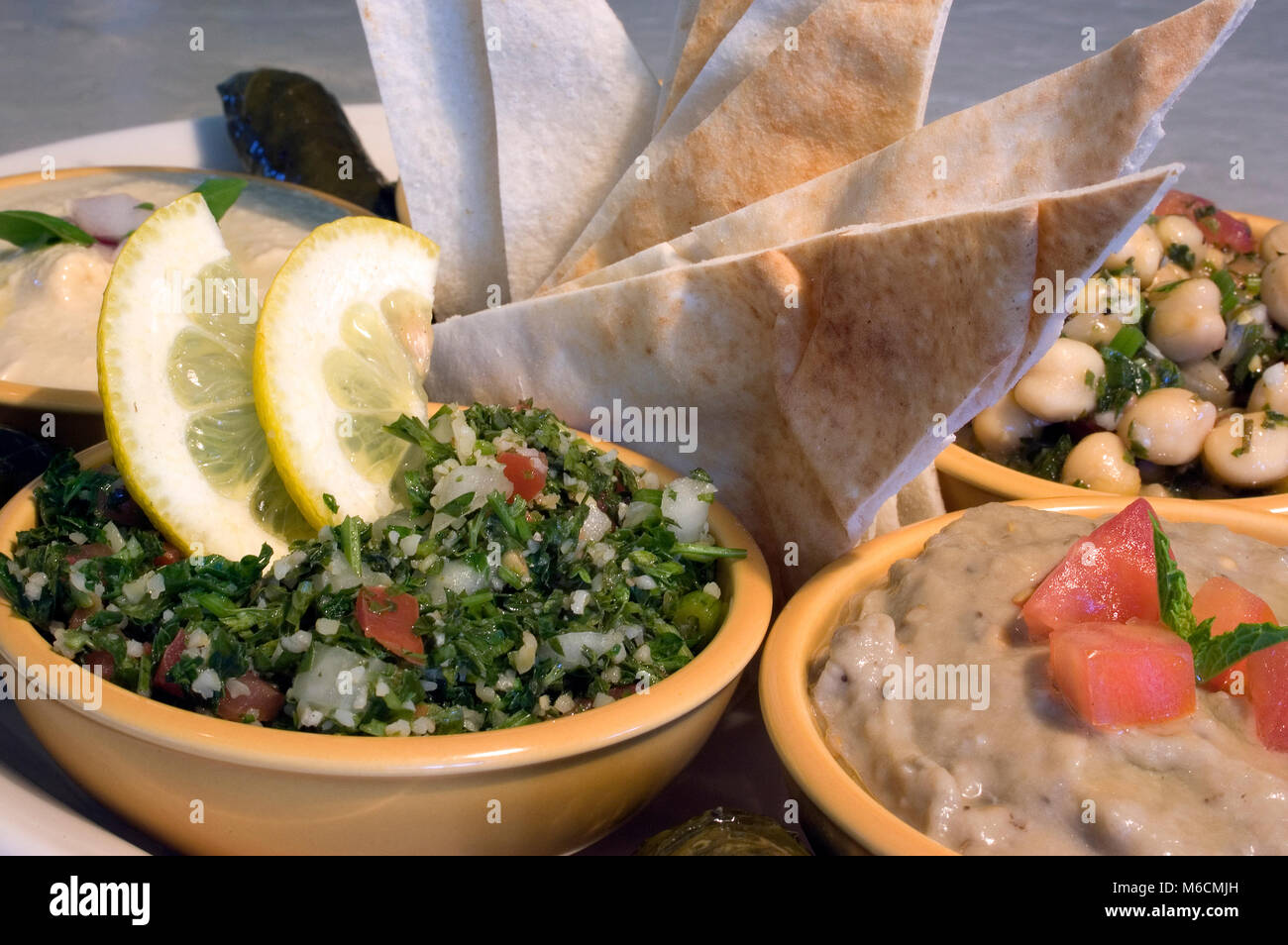 Naher Osten Mezza Aperitif für Zwei in einem Cape Cod Restaurant Stockfoto