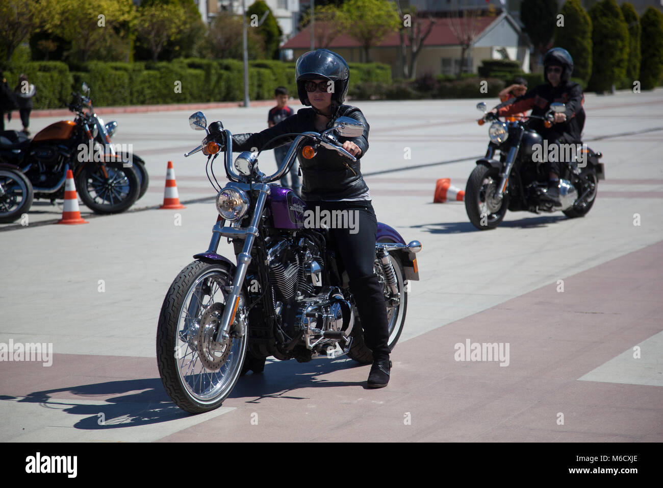 Antalya, Türkei - 21. Mai 2017: Antalya, Harley Davidson Motor Konvois auf der Straße. Festival name ist Antalya Rallye, Demogerät. Stockfoto