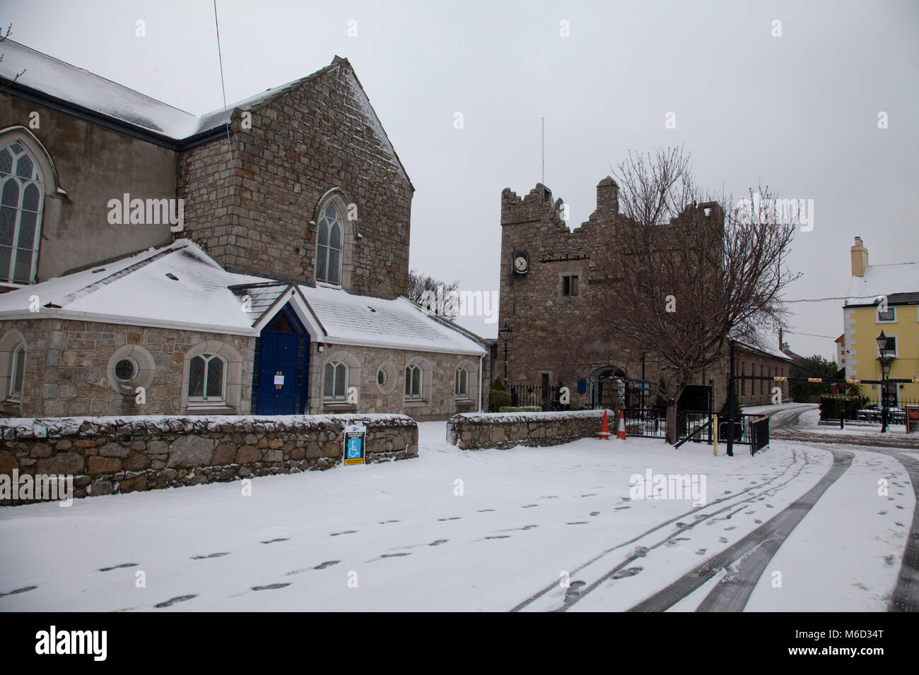 Dublin, Irland. 2 Mär, 2018. Leere schneebedeckten Straßen in Dalkey village Während der Sturm Emma: Red Alert in Dublin, Irland, Freitag, 2. März 2018 Credit: Doreen Kennedy/Alamy leben Nachrichten Stockfoto