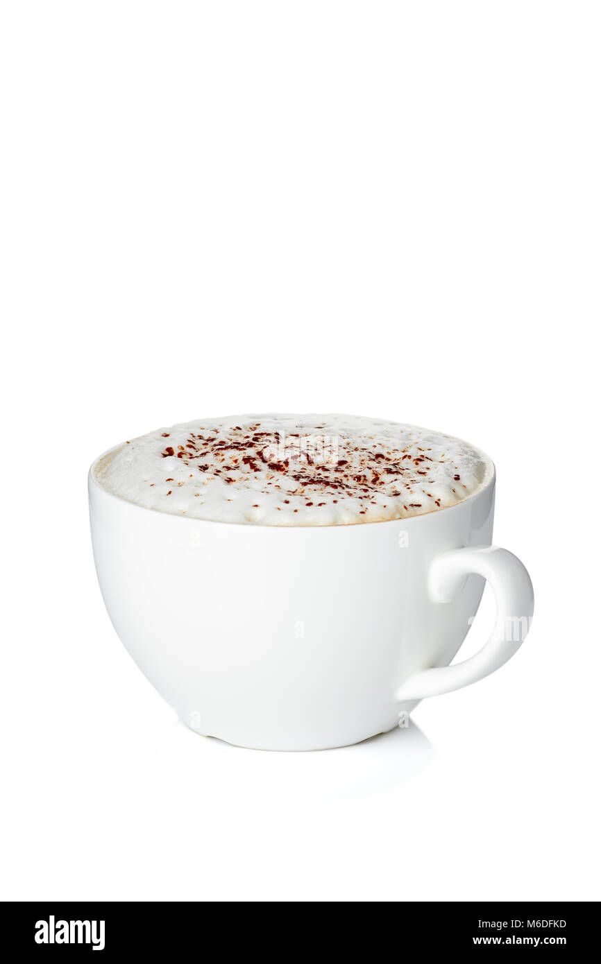 Tasse Kaffee Cappuccino auf Weiß Stockfoto