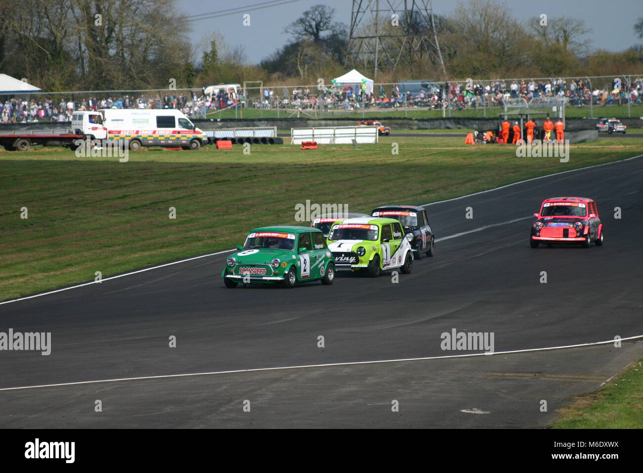 Mini 7 Racing in Castle Combe April 2015 Stockfoto