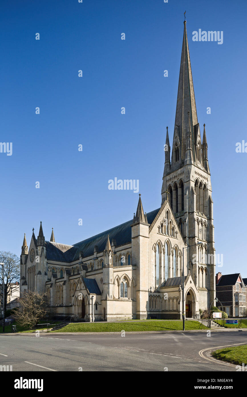 Die anglikanische Kirche Christi Kirche, Clifton, Bristol, ein stattliches frühen viktorianischen Pfarrkirche von Charles Dyer von 1841 mit hohen Turm. Stockfoto