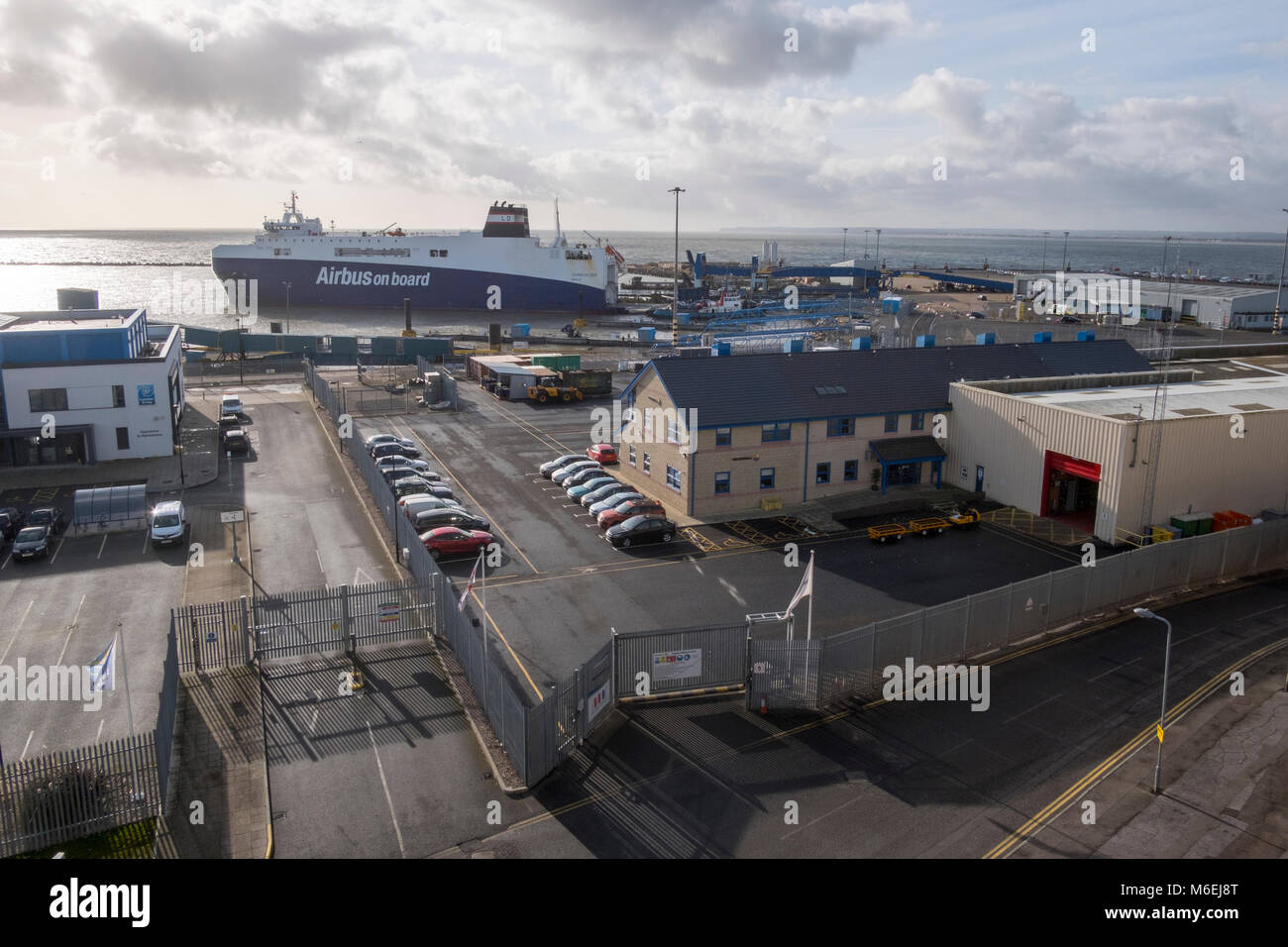 Die Ciudad De Cadiz Roll-on/Roll-off-Fähren Docking in Ramsgate trägt Teile für den Airbus A380 zwischen den Fabriken in Europa und Großbritannien. Stockfoto