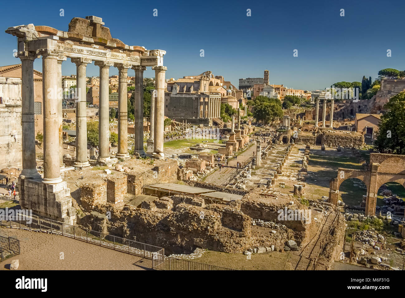 Römische Ruinen in Rom, Italien Stockfoto