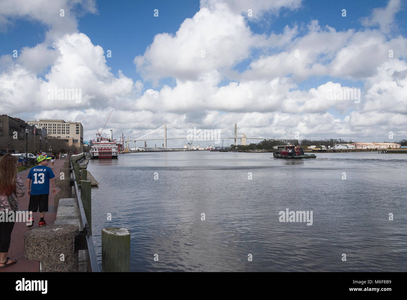 Jack T Moran Tug Boat ab River Street in Savannah, Georgia USA Stockfoto