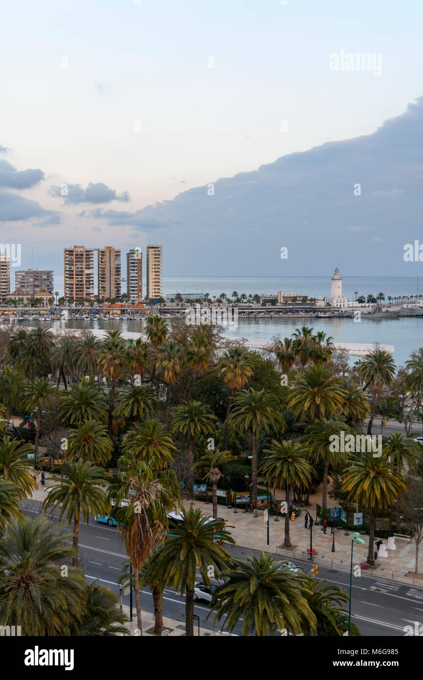 Blick auf Malaga Hafen Stockfoto