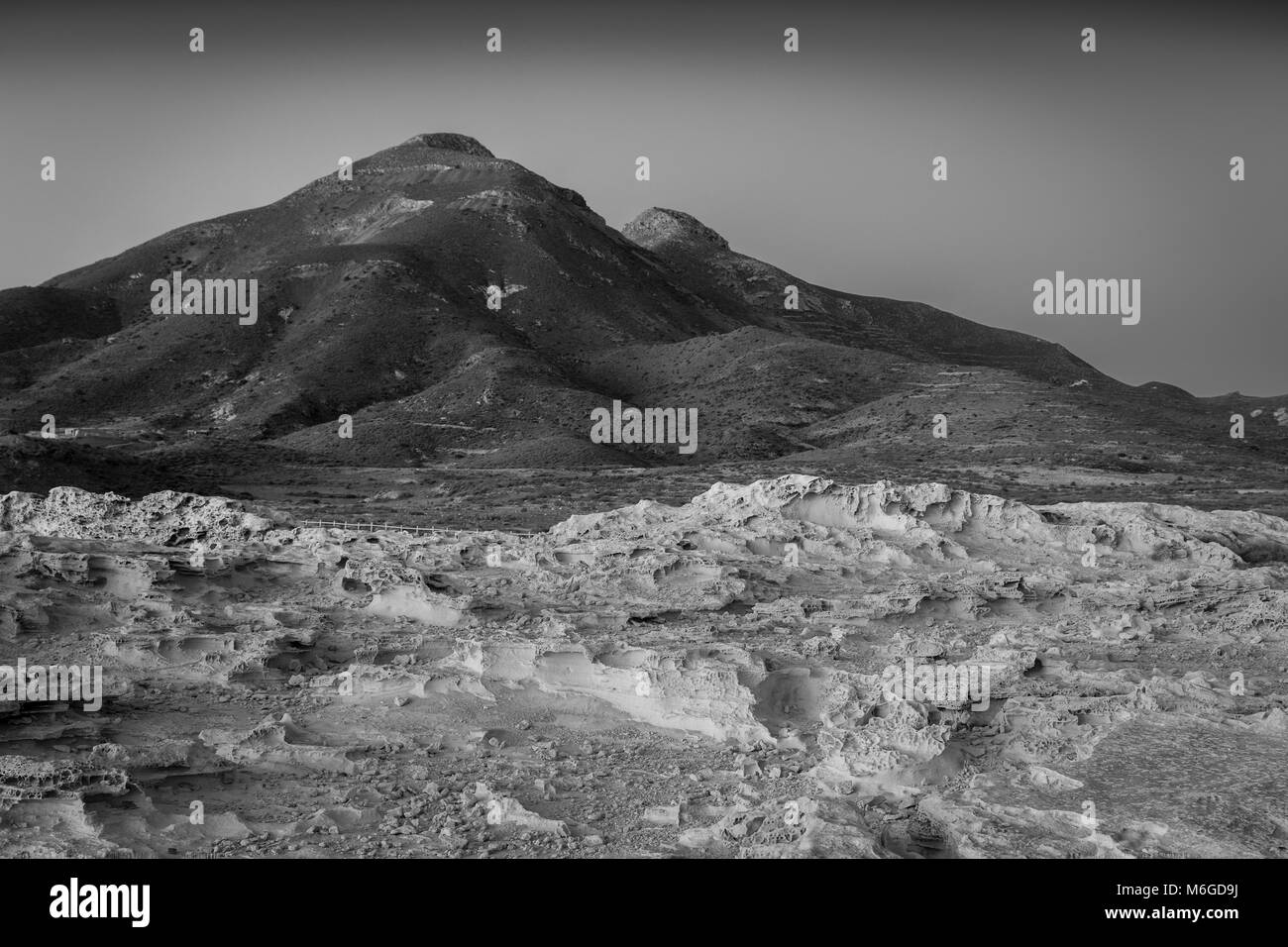 Landschaft vulkanischen Ursprungs in der escullos entfernt. Naturpark Cabo de Gata. Spanien. Stockfoto