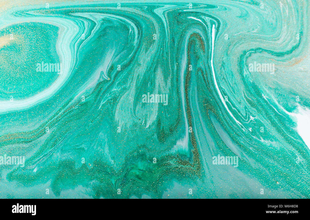 Marmor abstrakte Acryl Hintergrund. Natur grüne Marmorierung artwork Textur. Golden Glitter. Stockfoto