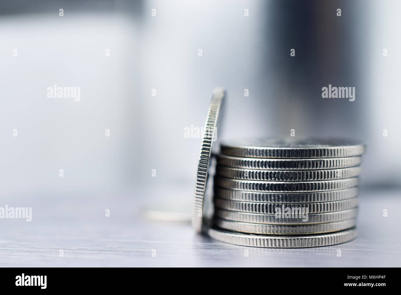 Reihen von Münzen in Banking und Finance Konzept. Speichern Konzept. Soft Focus Stockfoto