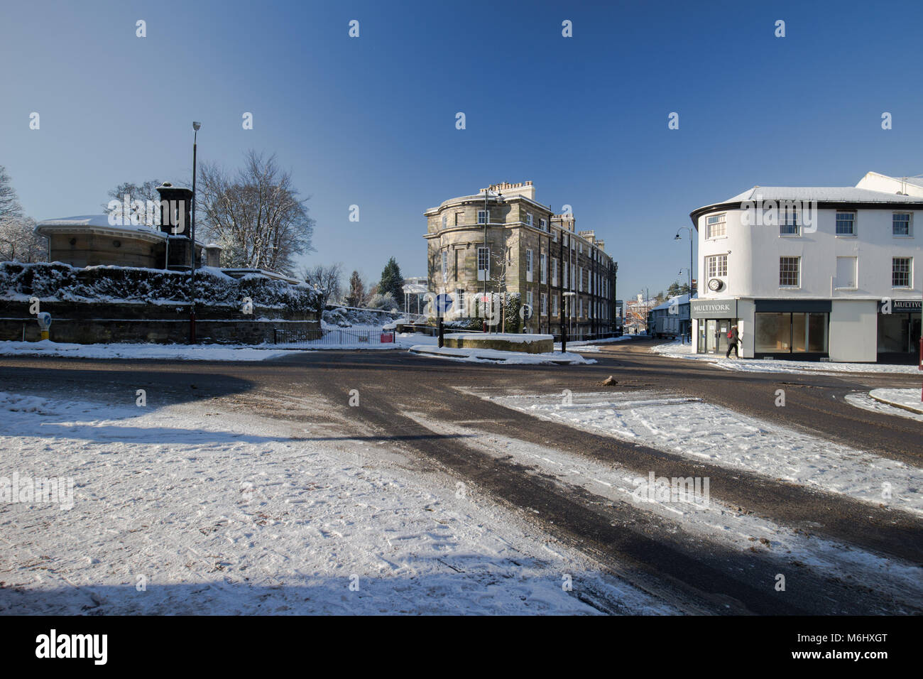 Calverley Park Crescent, Tunbridge Wells, Tier aus dem Osten Schneefall im März 2018 Stockfoto