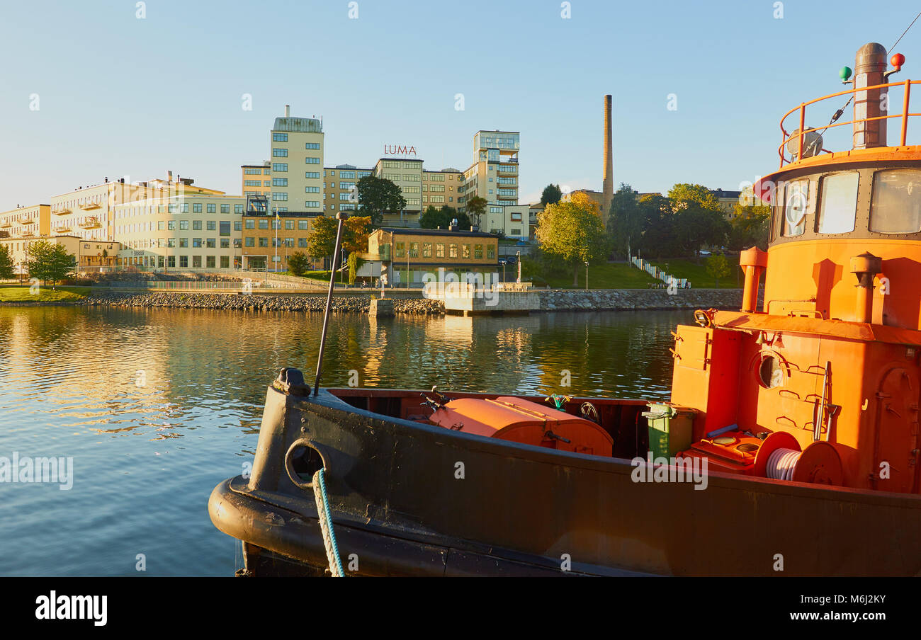 Barge, Hammarby Sjostad eco Nachbarschaft ein Pionier im Bereich der nachhaltigen Entwicklung, Hammarby See, Stockholm, Schweden, Skandinavien. Stockfoto