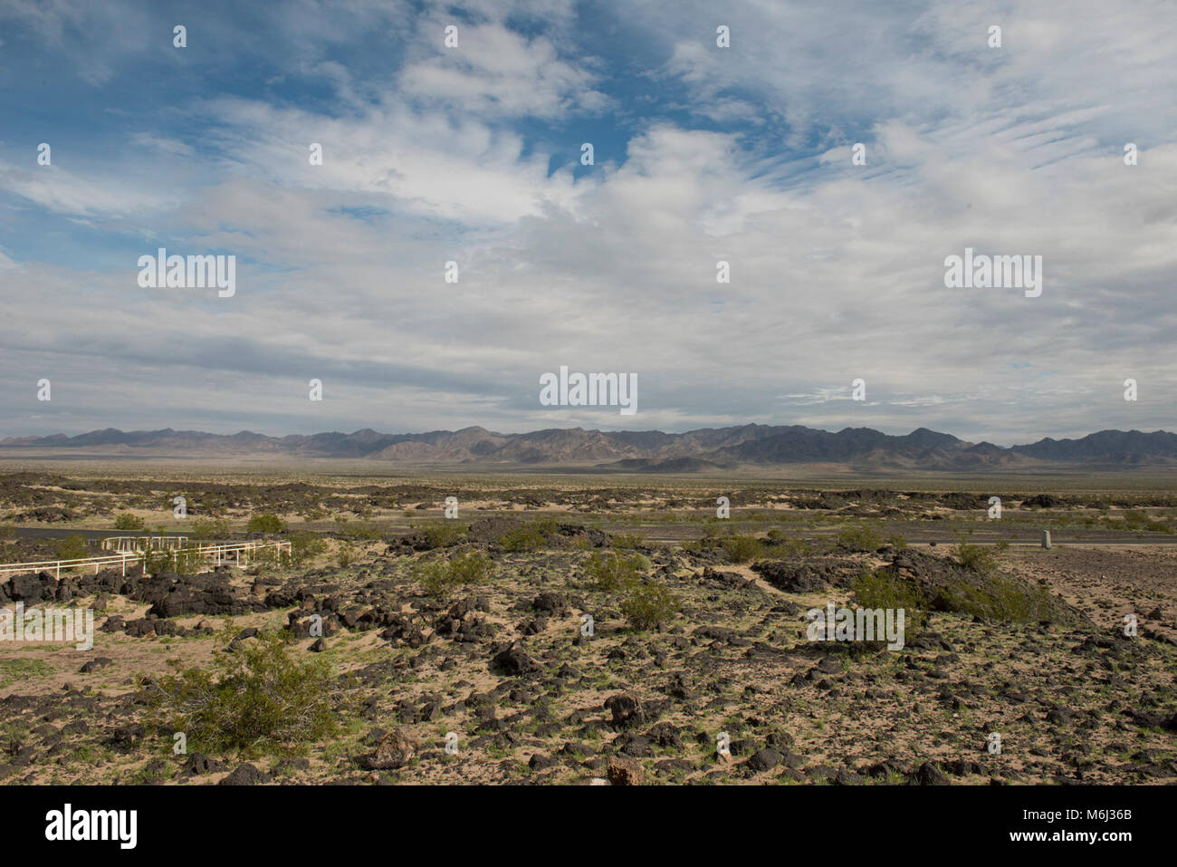 Blick von Amboy Krater am Mojave Trails National Monument. Stockfoto