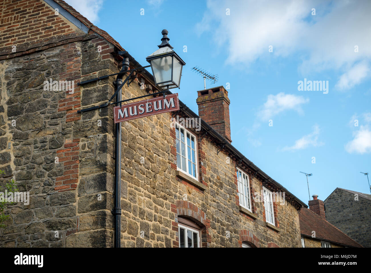 Petworth, West Sussex, England. Petworth Cottage Museum auf der High Street in der Stadt. Stockfoto