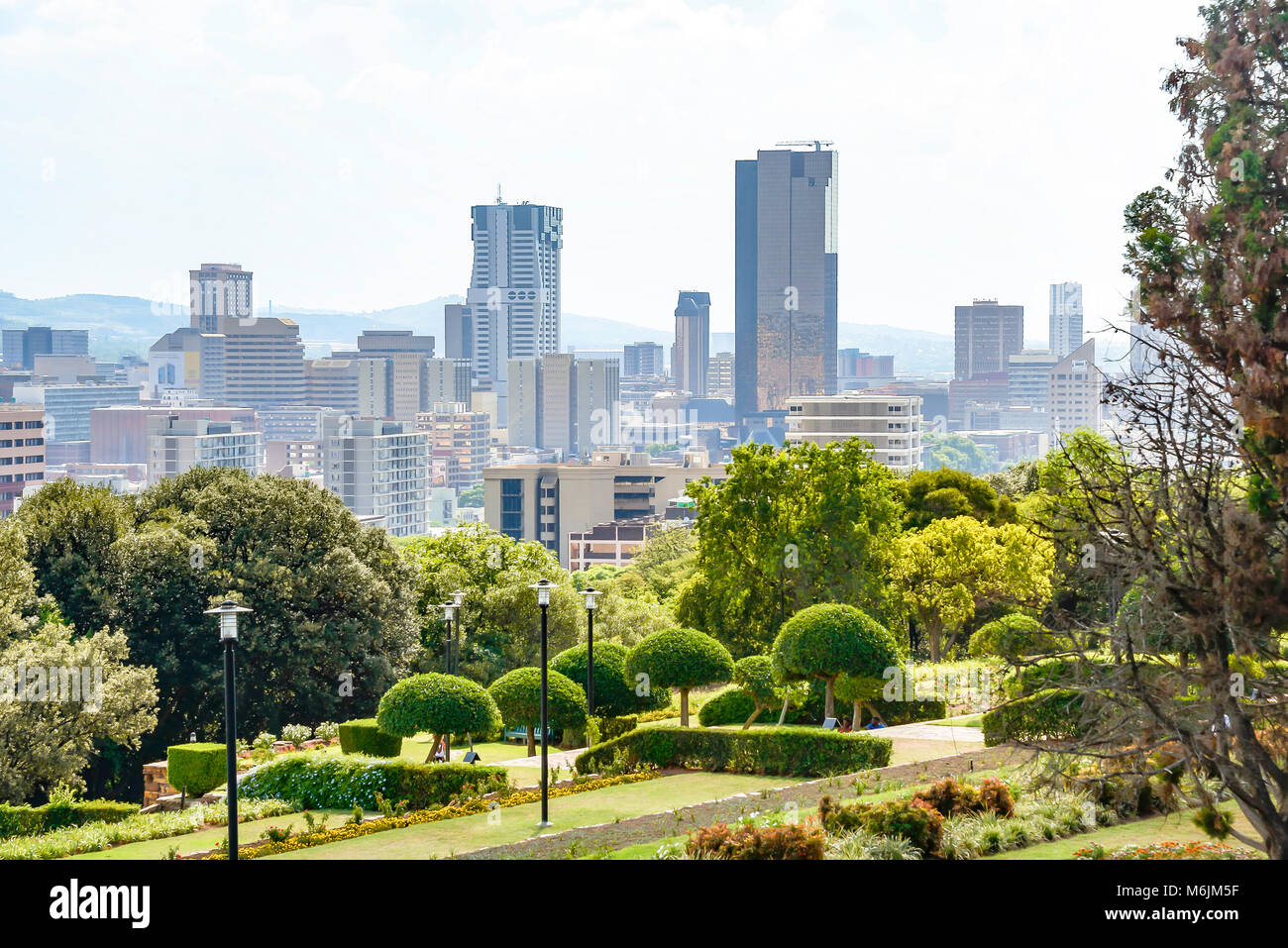 Stadt CBD und Terrassengärten von Meintjieskop, Pretoria, Stadt Tshwane Gemeinde, Provinz Gauteng, Südafrika Stockfoto