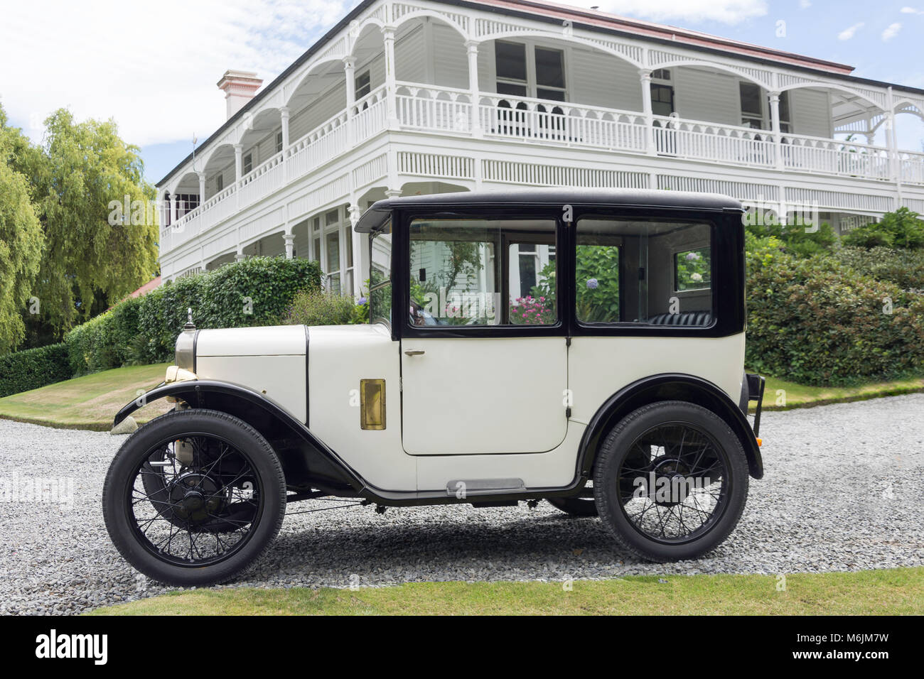 1928 Austin 7 Hut Limousine, Homesdale Haus, Rakaia, Canterbury, Neuseeland Stockfoto
