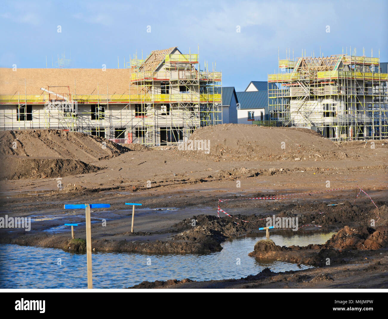 Neue Builds gebaut, wo drei mehrstöckige Wohnblocks abgerissen wurden. (unter Abriss, Explosion sehen). Blackpool Lancashire England Großbritannien Stockfoto
