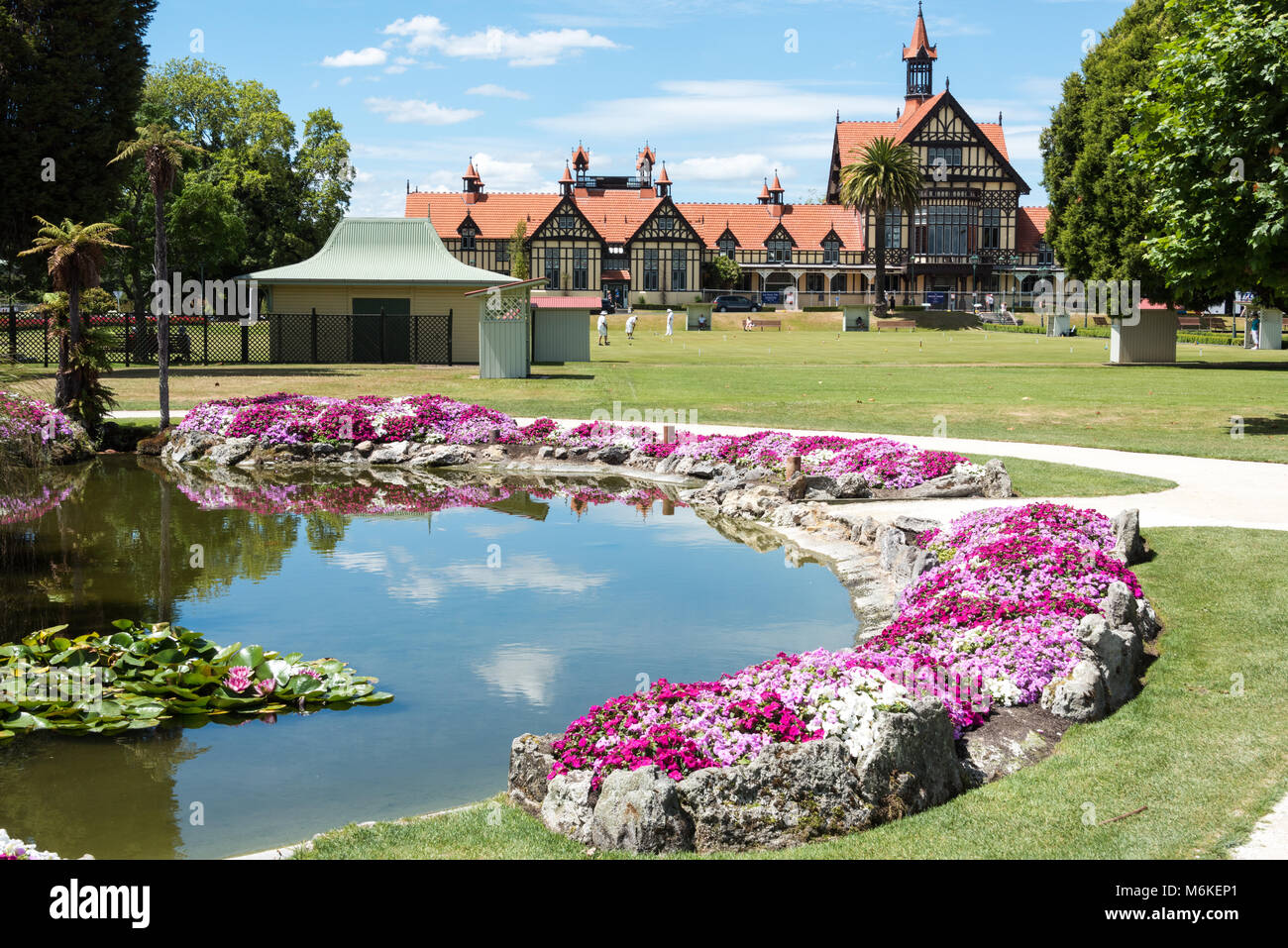 Den Government Gardens und Museum. Zentrum von Rotorua, Neuseeland Stockfoto