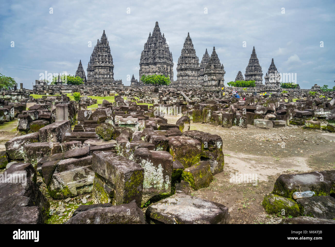 Indonesien, Central Java, verstreute Mauerwerk in der äußeren Verbindungen aus der Mitte des 9. Jahrhunderts Hindu Tempel Prambanan Stockfoto