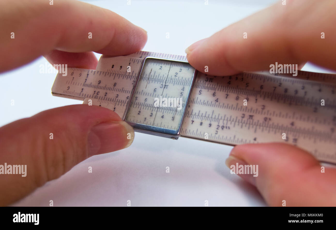 Alten Rechenschieber slipstick analogen Computer für mathematische calcululs Stockfoto