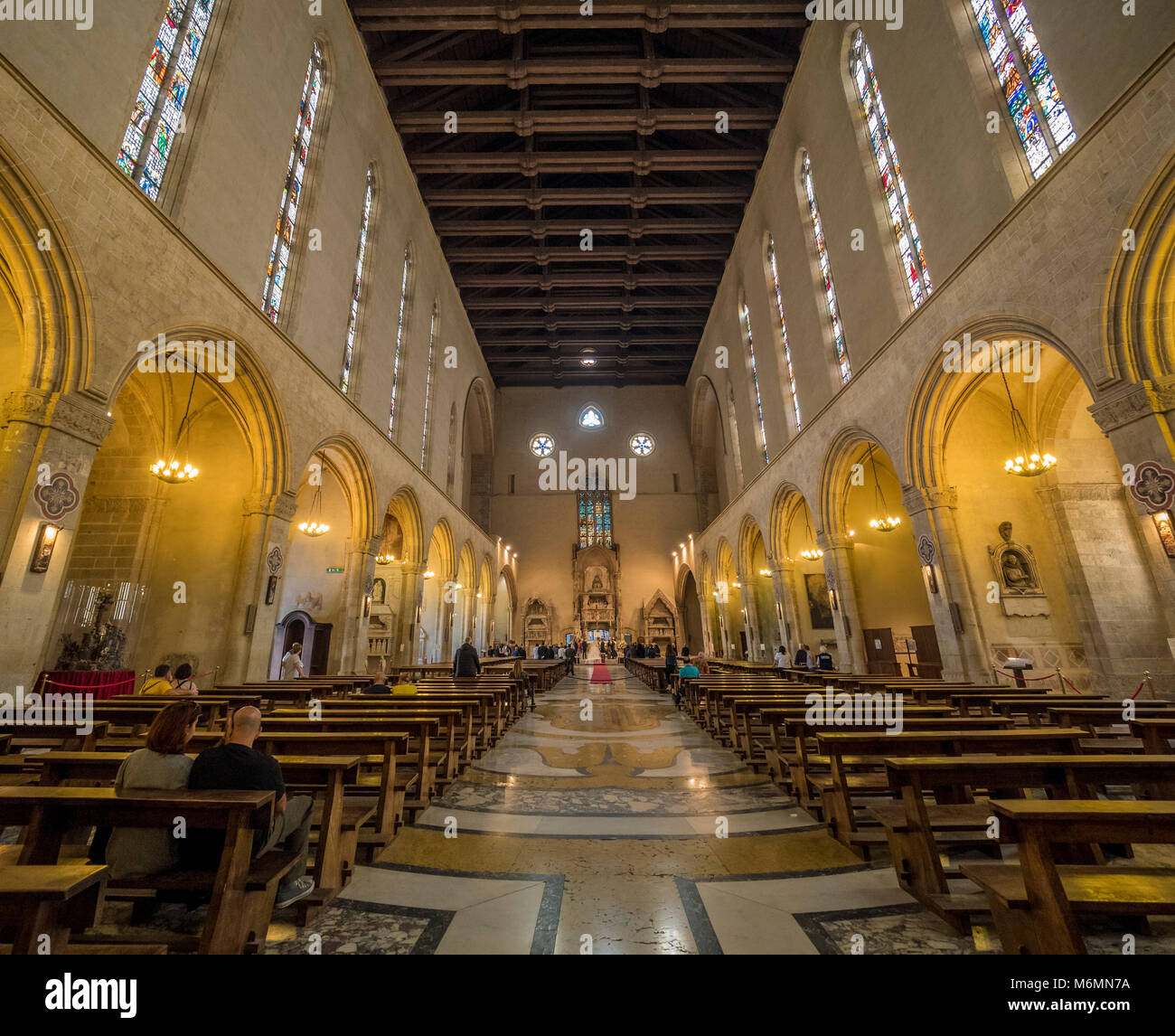 Die Kirche von Santa Chiara, Gesù Nuovo Square, Neapel, Italien. Stockfoto