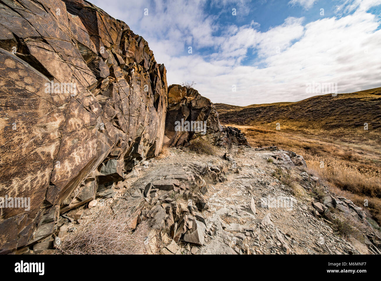 Petroglyphen von Tambaly Achaeological Landschaft, Kasachstan, Tambaly Schlucht, Chu-Lii Berge Bronzezeit rock Kunst, UNESCO Weltkulturerbe Stockfoto